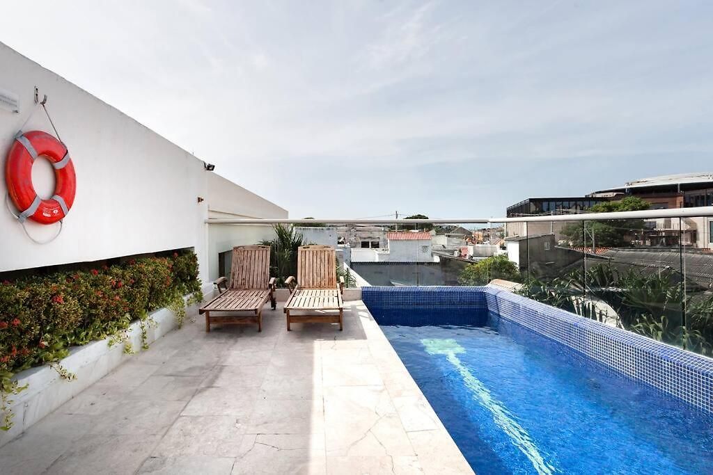 Walled Apt- Rooftop Pool & Private Garden Apartamento Cartagena