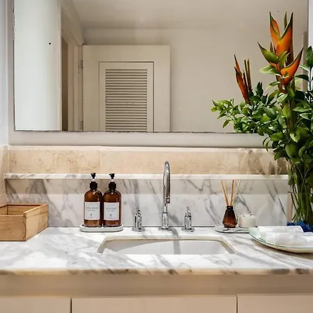 Apartamento Walled Apt- Rooftop Pool & Private Garden Cartagena