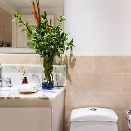 Walled Apt- Rooftop Pool & Private Garden Apartment Cartagena