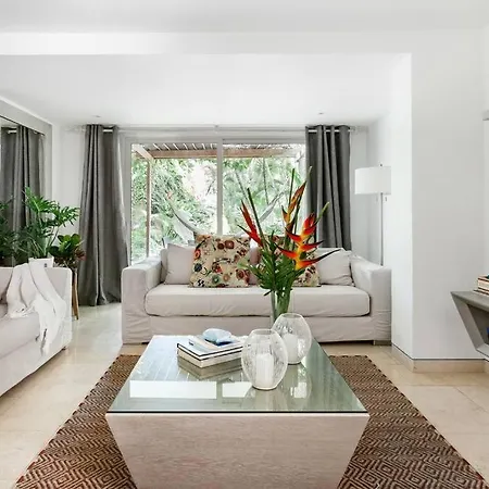 Apartamento Walled Apt- Rooftop Pool & Private Garden Cartagena