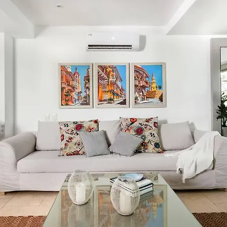 Apartamento Walled Apt- Rooftop Pool & Private Garden Cartagena