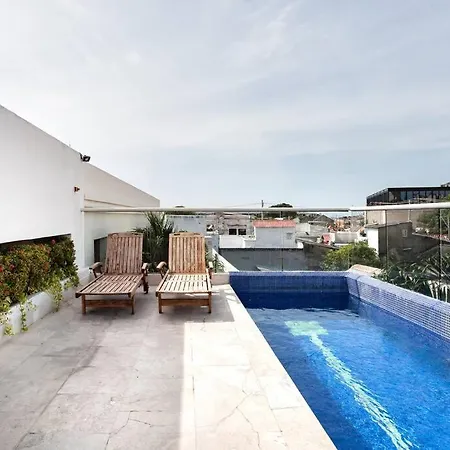 Walled Apt- Rooftop Pool & Private Garden Apartamento Cartagena
